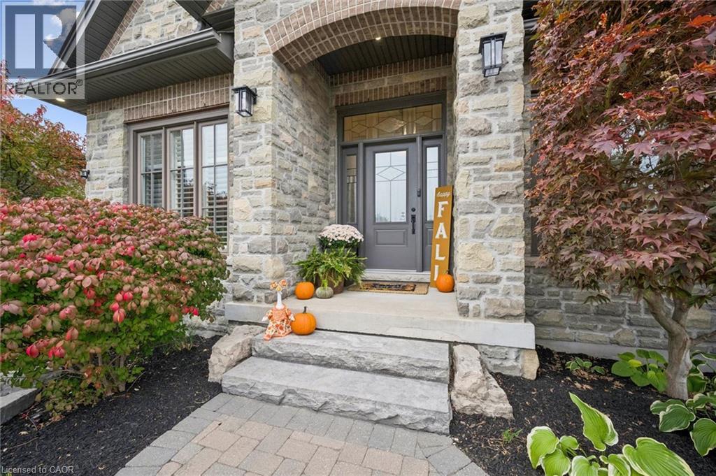 311 TERRACE WOOD Crescent, Kitchener — photo 5