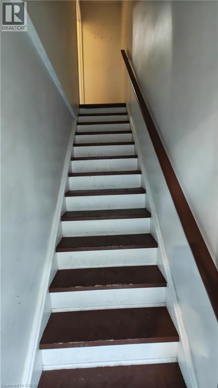2110 CLEAVER Avenue Unit# 215, Burlington — photo 2