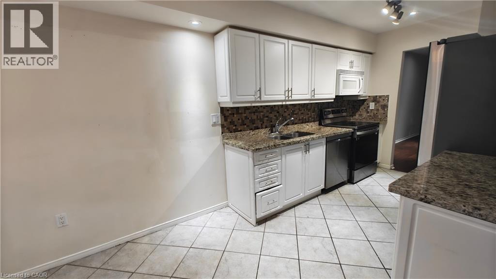 2110 CLEAVER Avenue Unit# 215, Burlington — photo 12