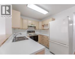 Den - 688 Latimer Street Unit# 102, Penticton, BC V2A5R6 Photo 6