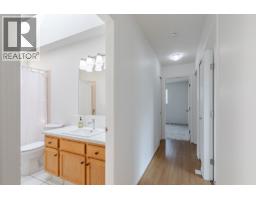 688 Latimer Street Unit# 102, Penticton, BC V2A5R6 Photo 28