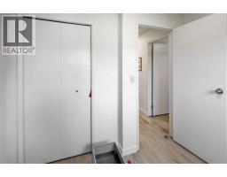 3pc Bathroom - 8636 47 Avenue Nw, Calgary, AB T3B2A2 Photo 12