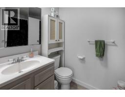 8636 47 Avenue Nw, Calgary, AB T3B2A2 Photo 14