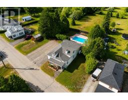 Living room - 26 Lane Street, Madawaska Valley, ON K0J1B0 Photo 8