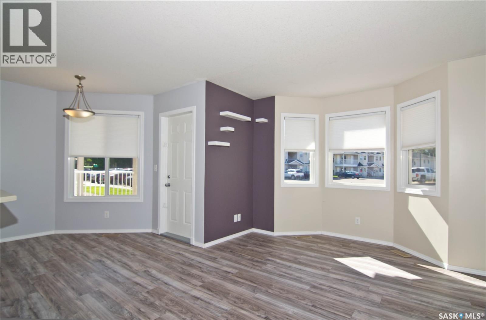 #1049 Birchwood PLACE - 10