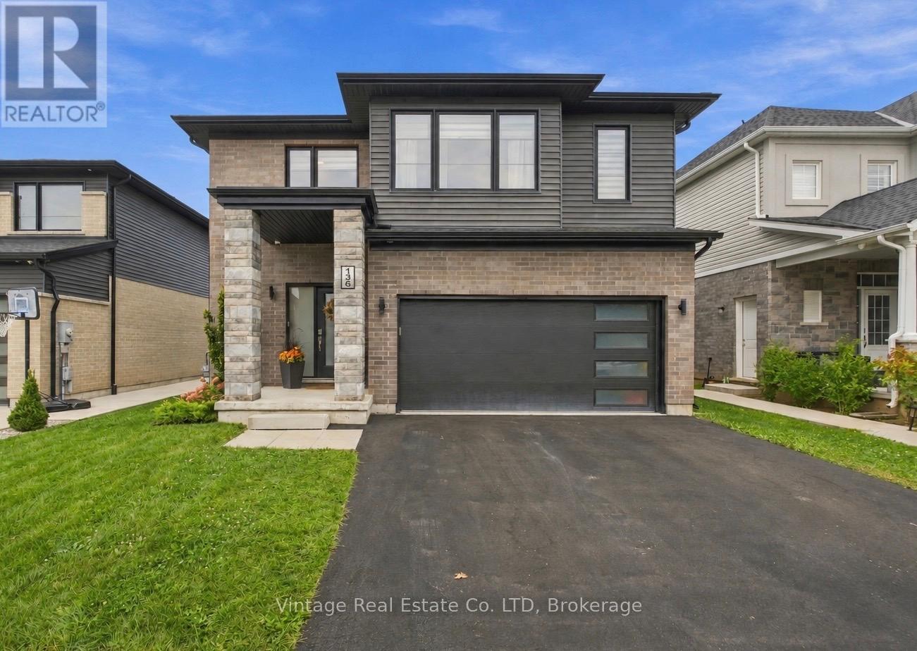 136 SUSAN DRIVE, Pelham (Fonthill)