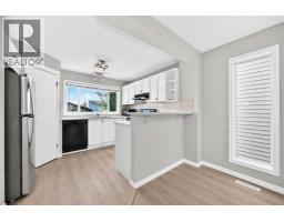 15 Prestwick Place SE - photo 2