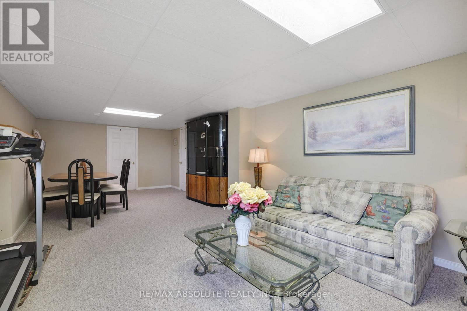 14 RILEY CRESCENT - Image 35