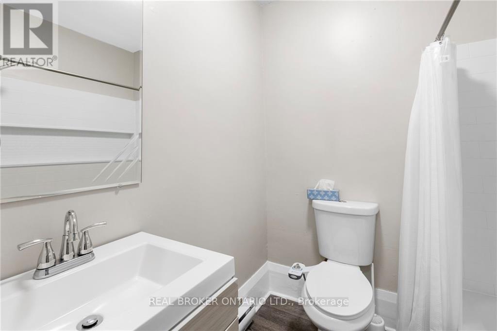94 KING STREET W - 12