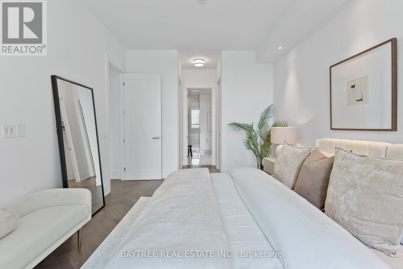 1108- 455 Wellington Street West, Toronto, ON photo 25