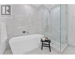 1108 - 455 Wellington Street W, Toronto, ON M5J2R2 Photo 31