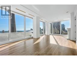 2306 - 183 Wellington Street W, Toronto, ON M5V0A1 Photo 7