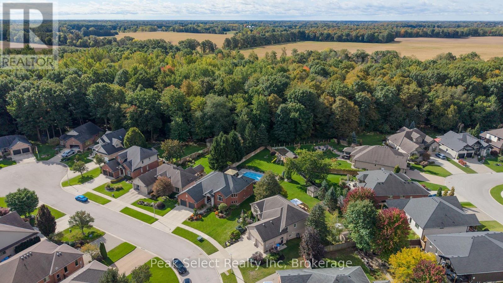 88 SAXONVILLE COURT, Strathroy-Caradoc (SW) — photo 4