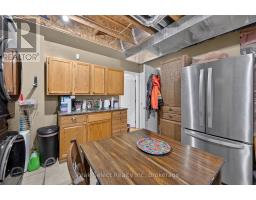 88 Saxonville Court, Strathroy Caradoc, ON N7G4M1 Photo 36