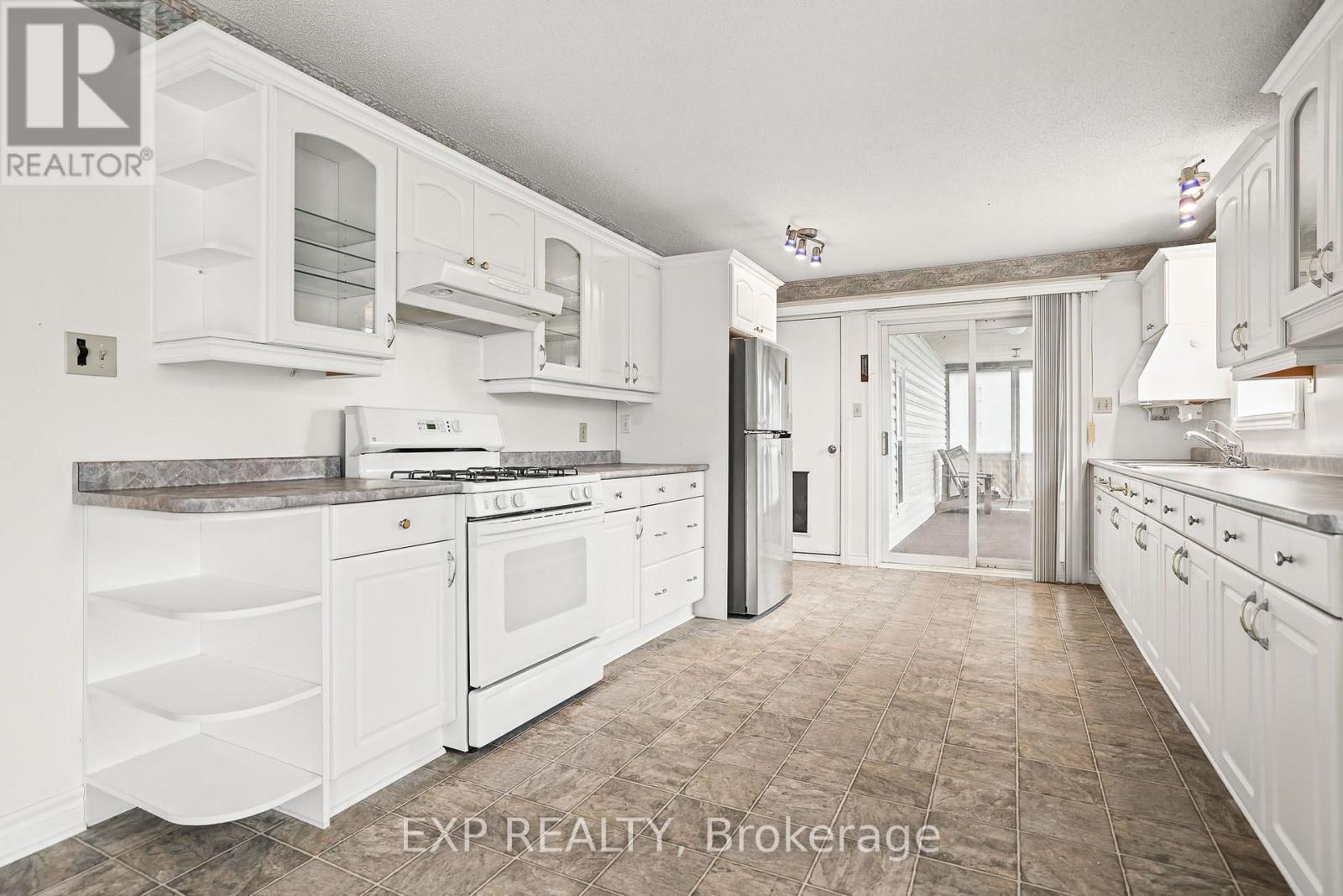 589 RIVER ROAD - 14