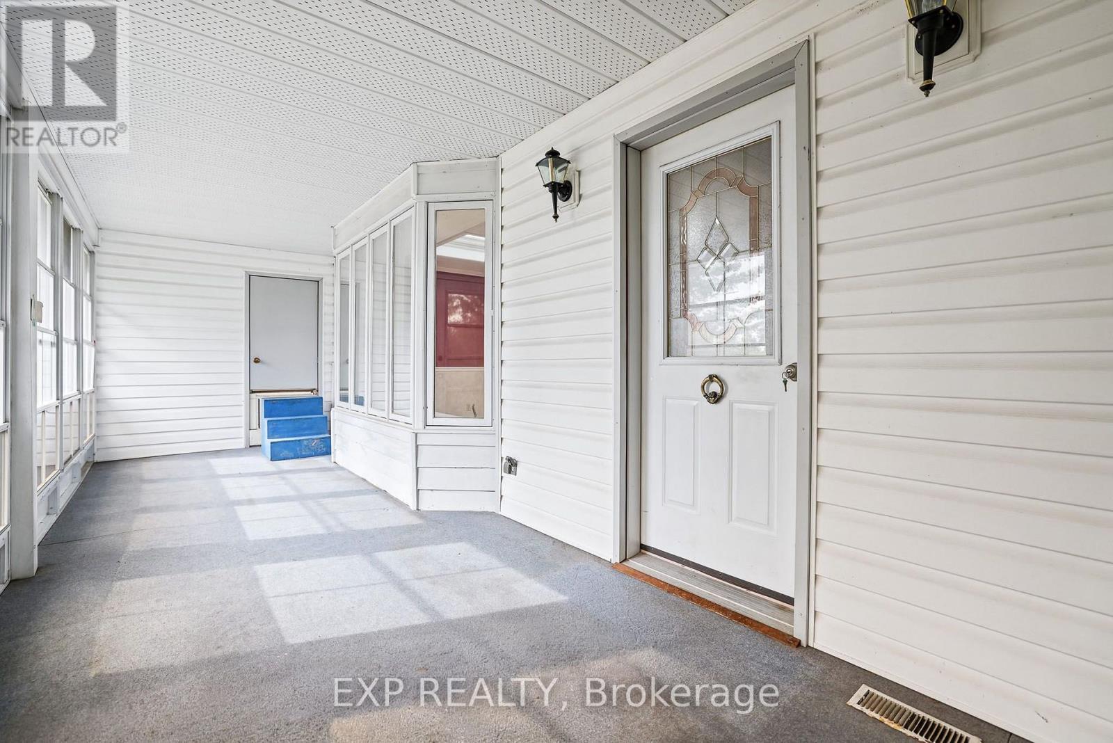 589 RIVER ROAD - 8