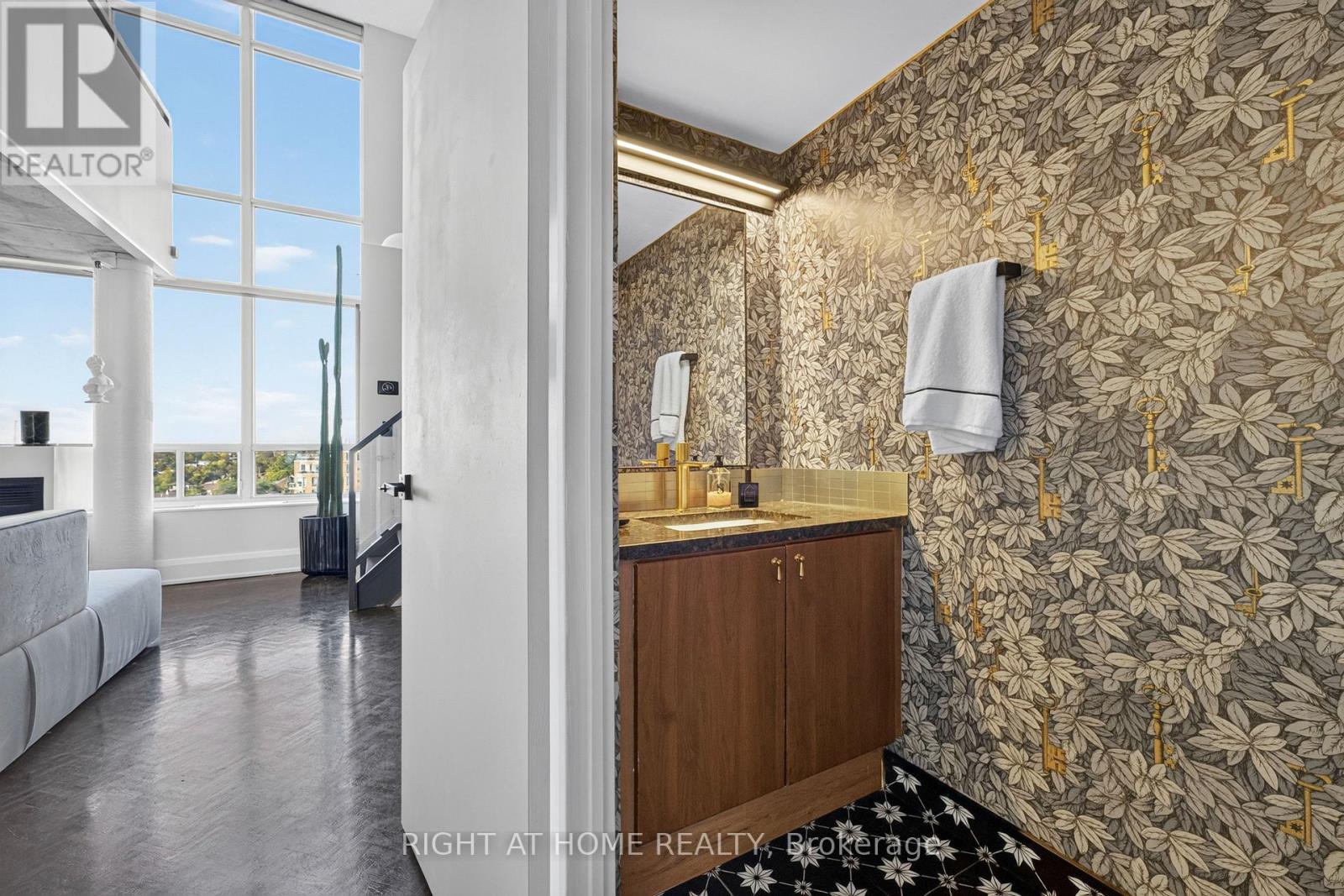612- 250 Manitoba Street, Toronto, ON photo 10