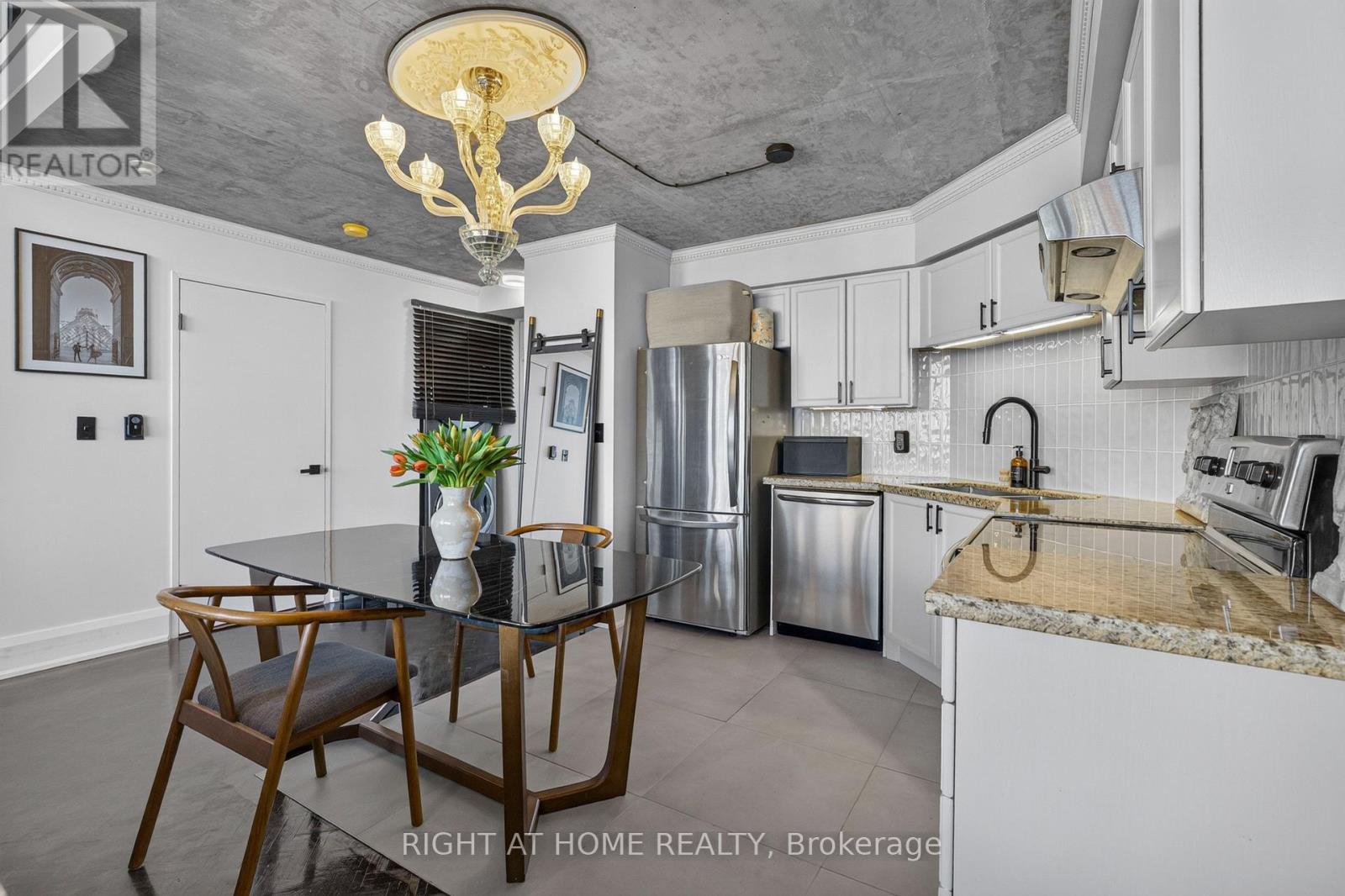 612- 250 Manitoba Street, Toronto, ON photo 7