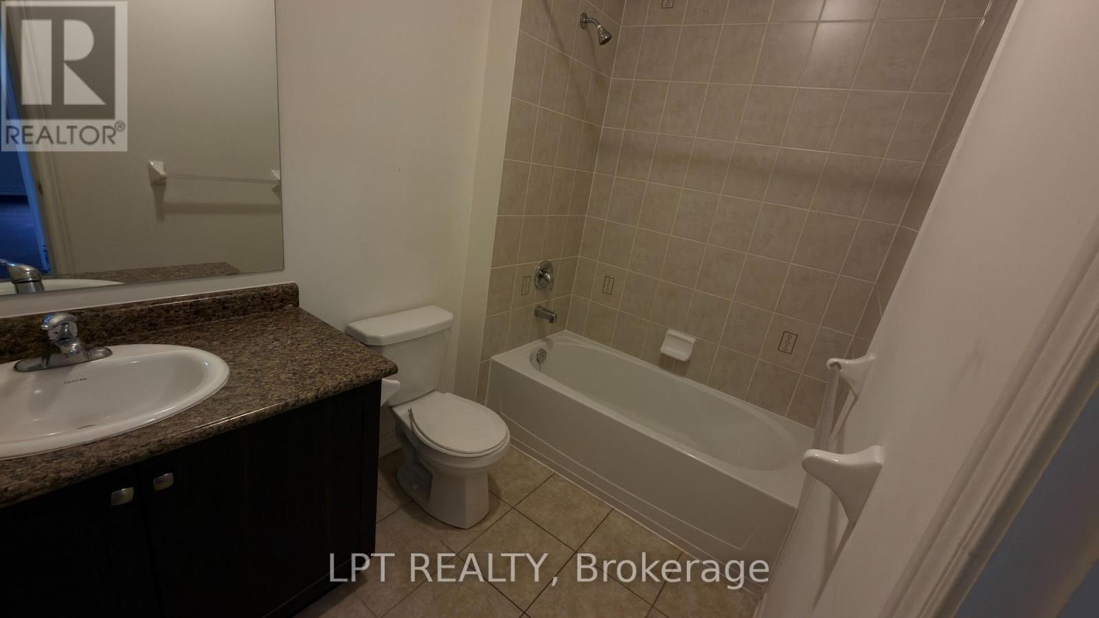 35 Humberstone Crescent — photo 16