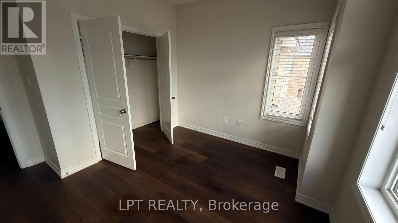 35 Humberstone Crescent — photo 20
