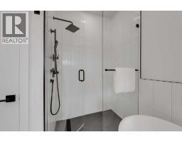 8134 47 Avenue NW - photo 34