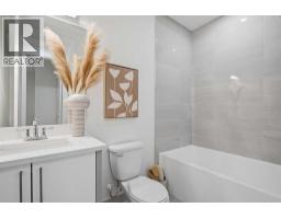 8518 33 Avenue NW - photo 31