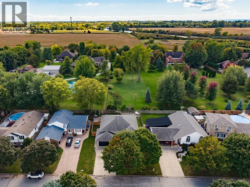 303 STONE RIDGE AVENUE - Image 38