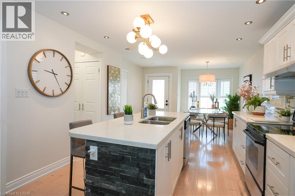 2038 CHRISDON Road, Burlington — photo 8