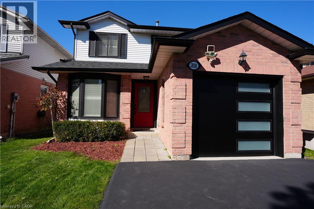 2038 CHRISDON Road, Burlington — photo 3