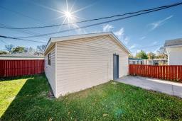 176 Greenwood Avenue, Winnipeg, MB R2M2T5 Photo 31