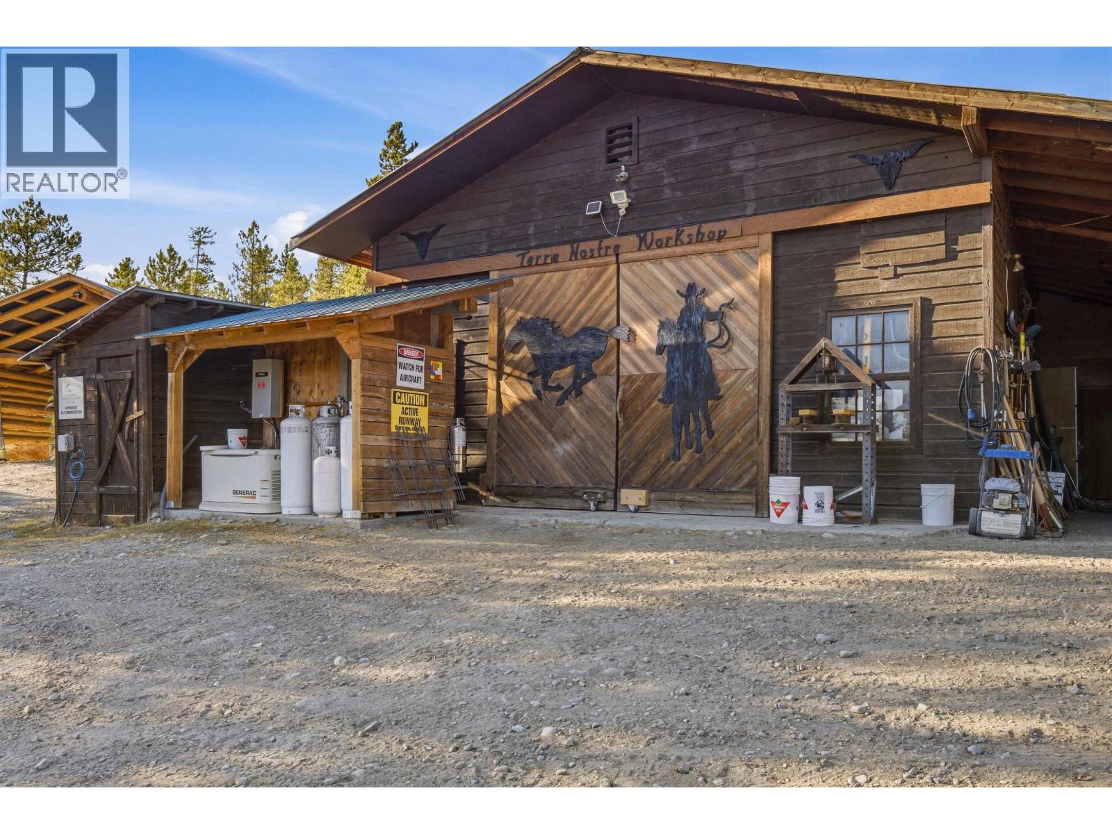  19647 20 Highway, Williams Lake - Image 1