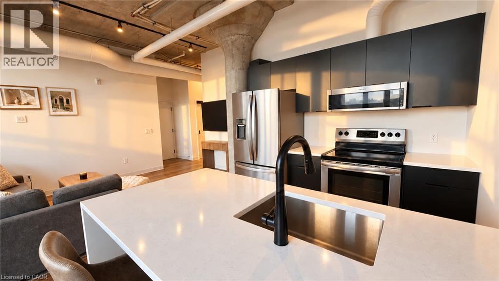 120 Huron Street — photo 7