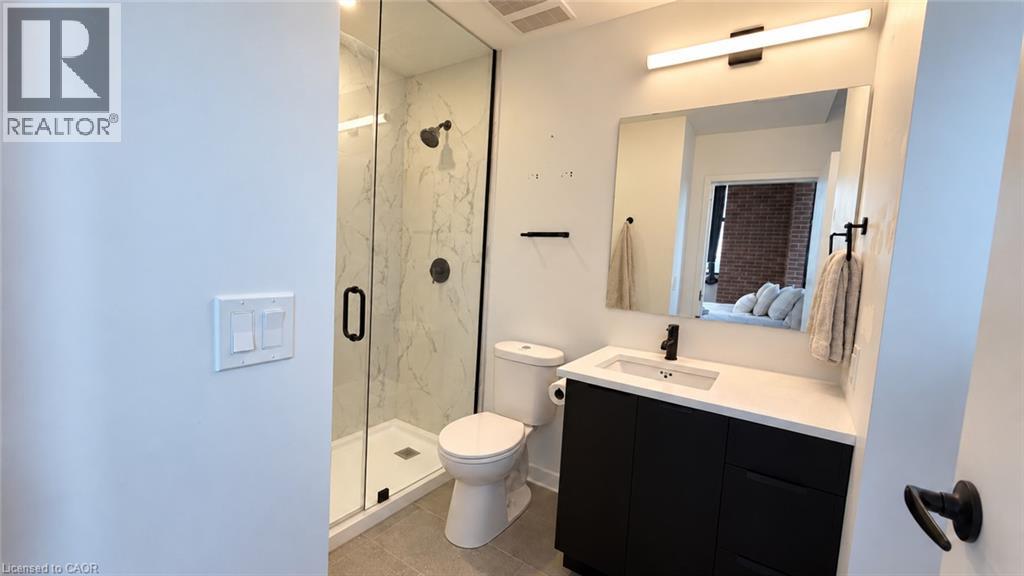120 Huron Street — photo 11