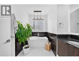 1, 940 38 Street SW - photo 24