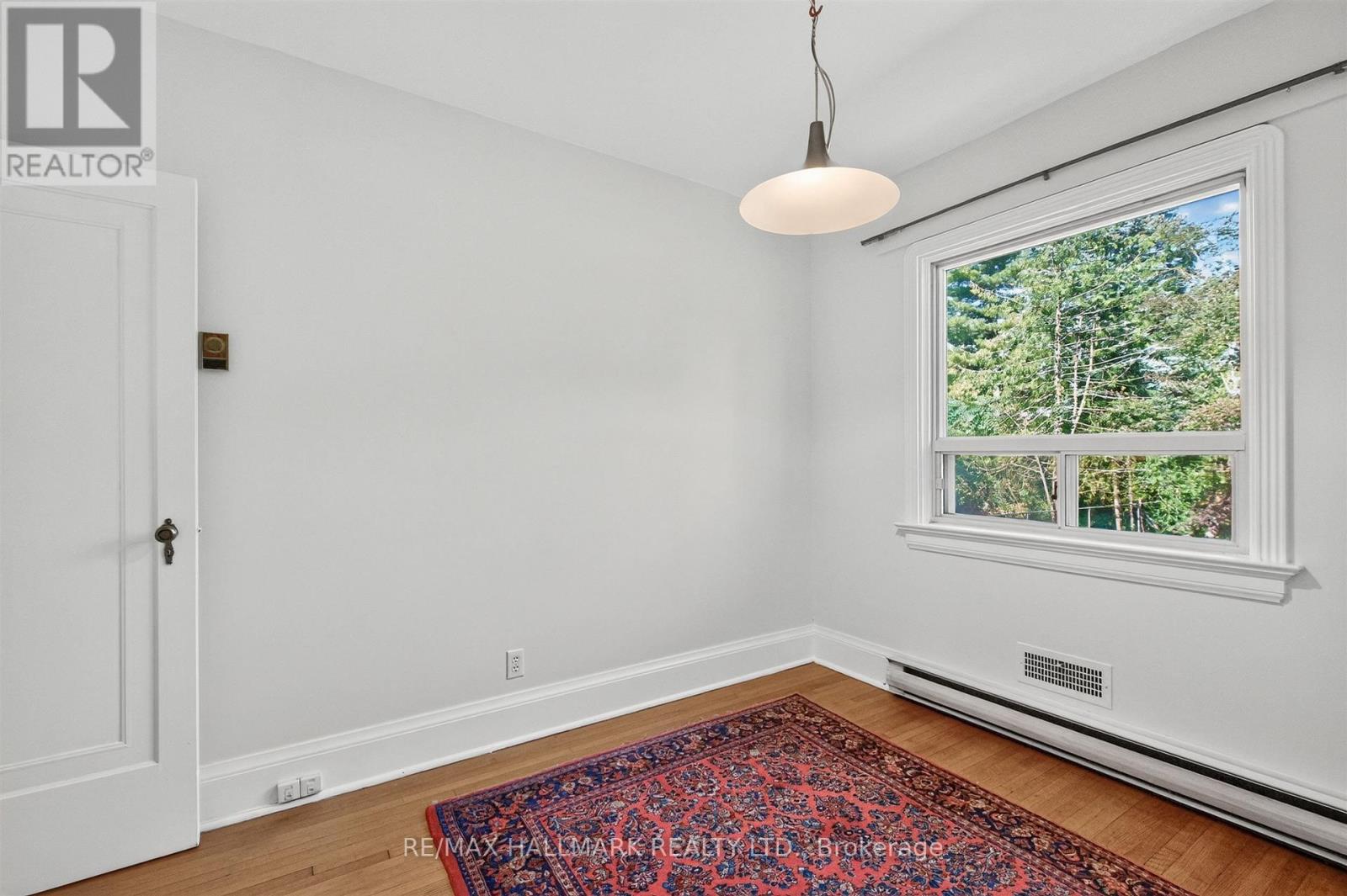 70 PARKVIEW AVENUE - 22