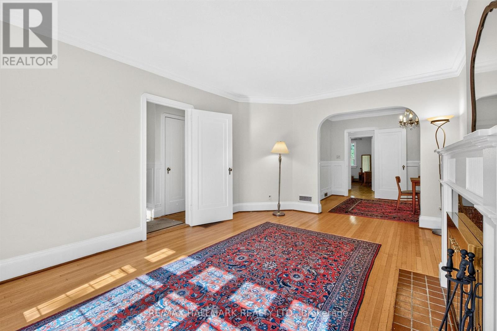70 PARKVIEW AVENUE - 7