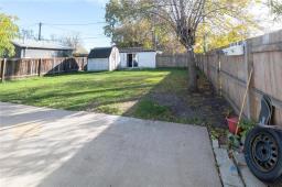 141 Frederick Street, Brandon, MB R7A5K3 Photo 22