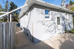 141 Frederick Street, Brandon, MB R7A5K3 Photo 23