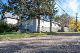 141 Frederick Street, Brandon, MB R7A5K3 Photo 25