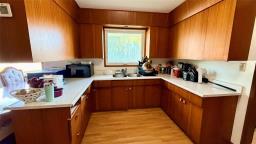 215 Broadway Street S, Deloraine, MB R0M0M0 Photo 11