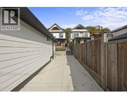 2 3576 E Pender Street, Vancouver, BC V5K2E3 Photo 30