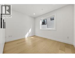 2 3576 E Pender Street, Vancouver, BC V5K2E3 Photo 8