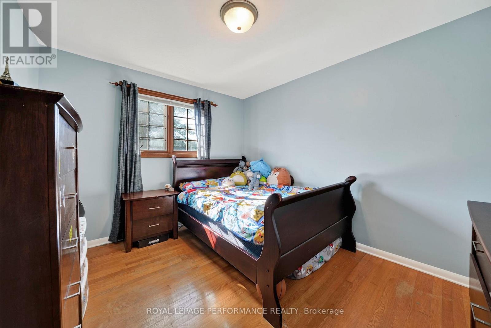 2761 ROSS AVENUE - 19