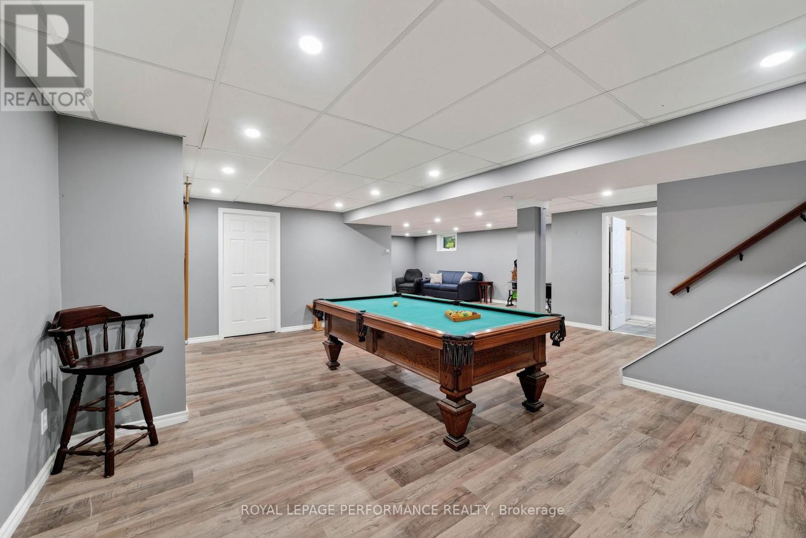 2761 ROSS AVENUE - 27