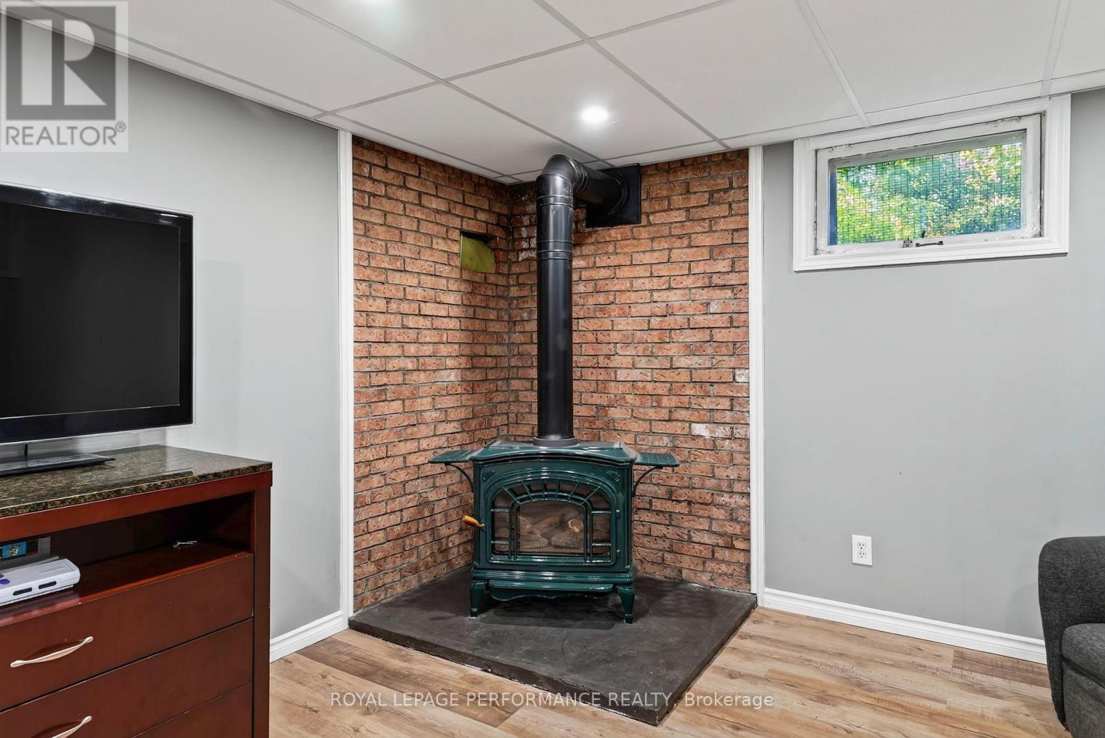 2761 ROSS AVENUE - 30