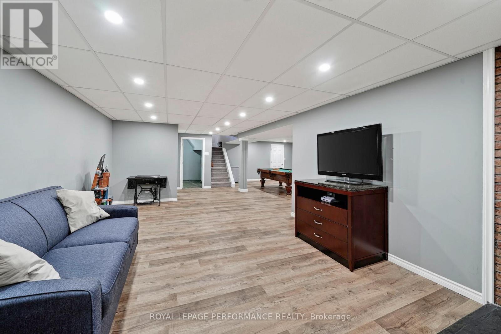 2761 ROSS AVENUE - Image 31