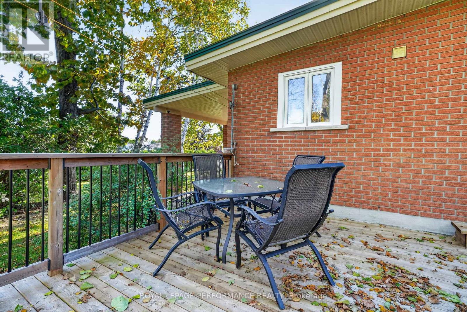 2761 ROSS AVENUE - 44