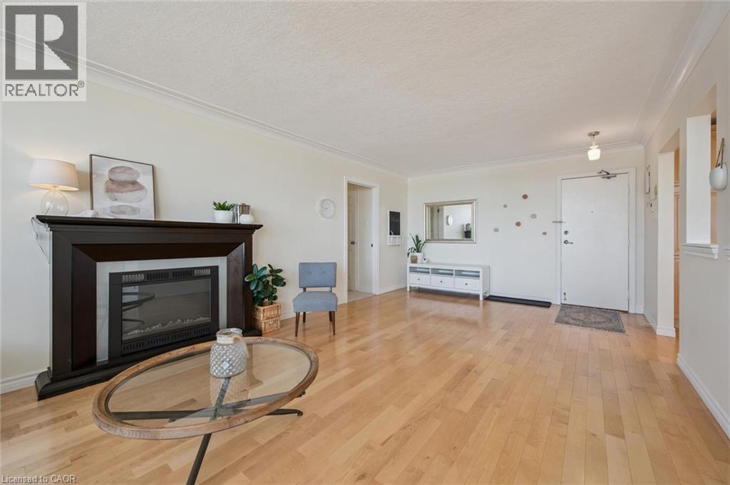 #910 65 WESTMOUNT Road N - Image 13