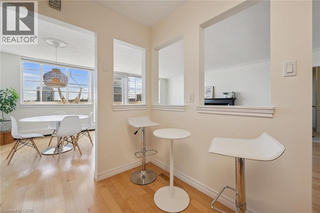 #910 65 WESTMOUNT Road N - Image 21