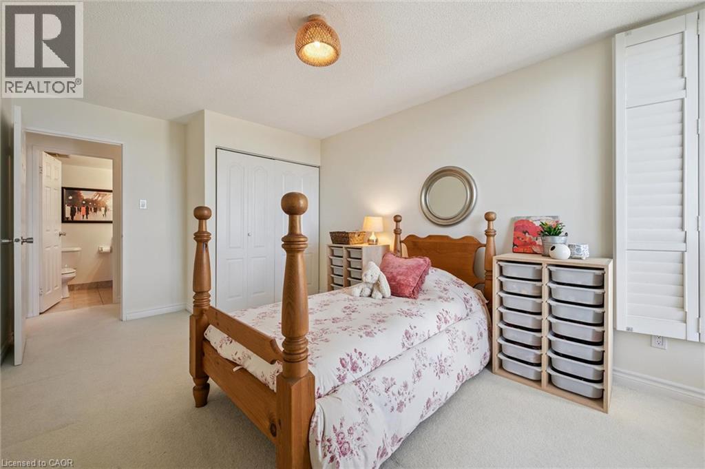 #910 65 WESTMOUNT Road N - Image 28